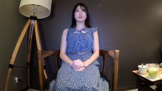 妹子吹箫技术太生涩 口爆后还马上去漱口！